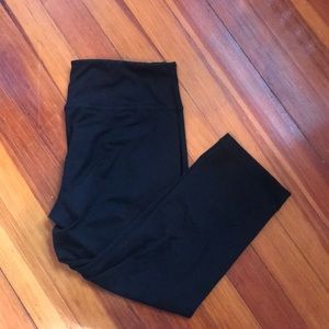Black Capri Workout Legiings